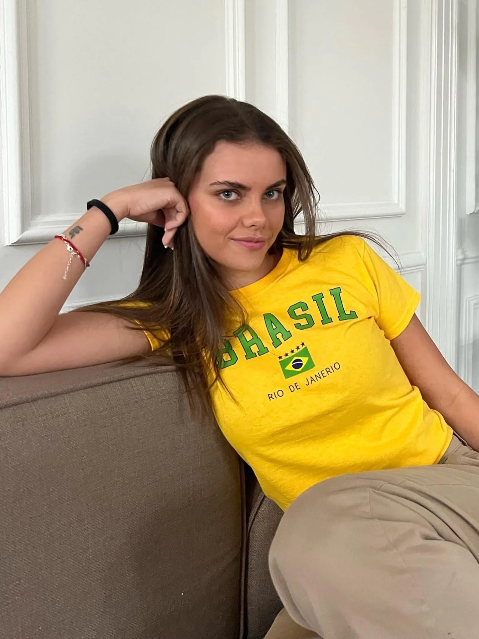 BRASILIEN, BABY TEE - GUL