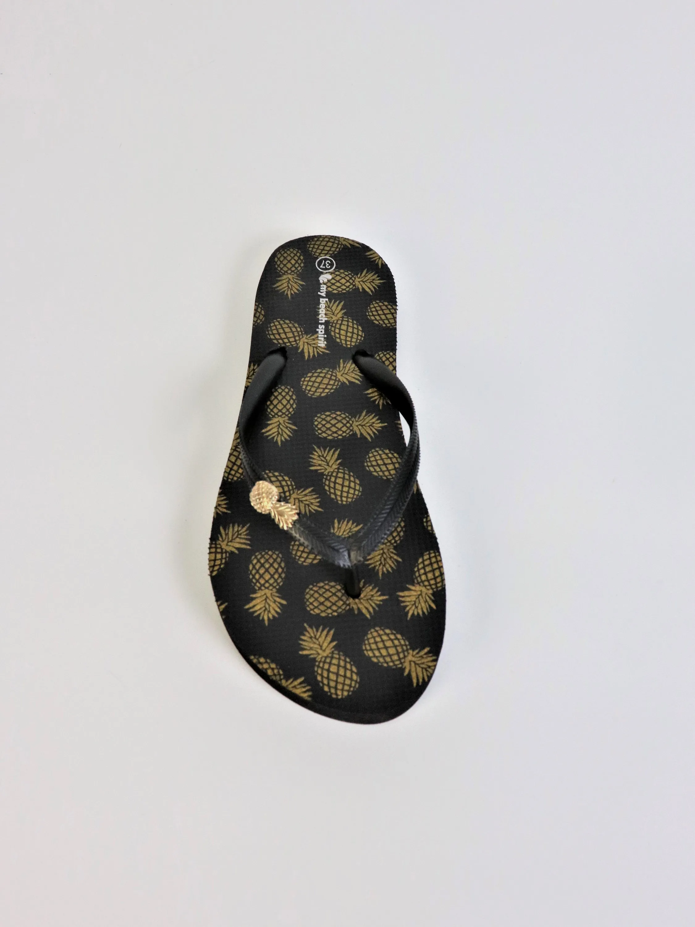 Pineapple and pins women beach slippers