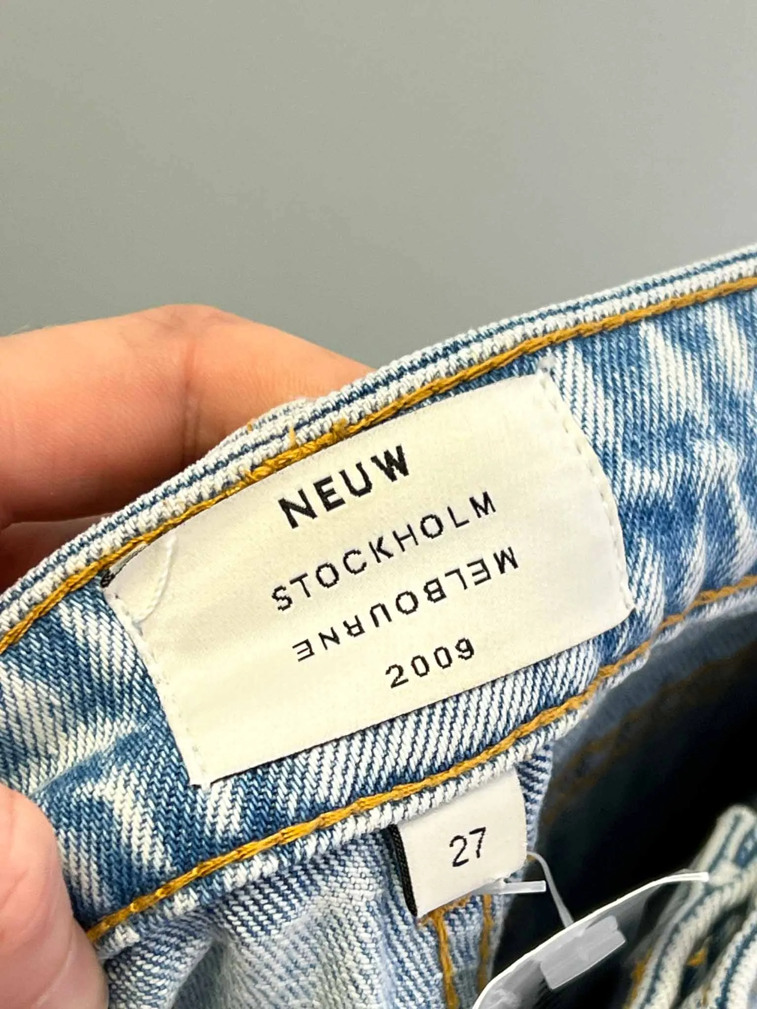 Size 27 - Neuw Mica Straight Jeans