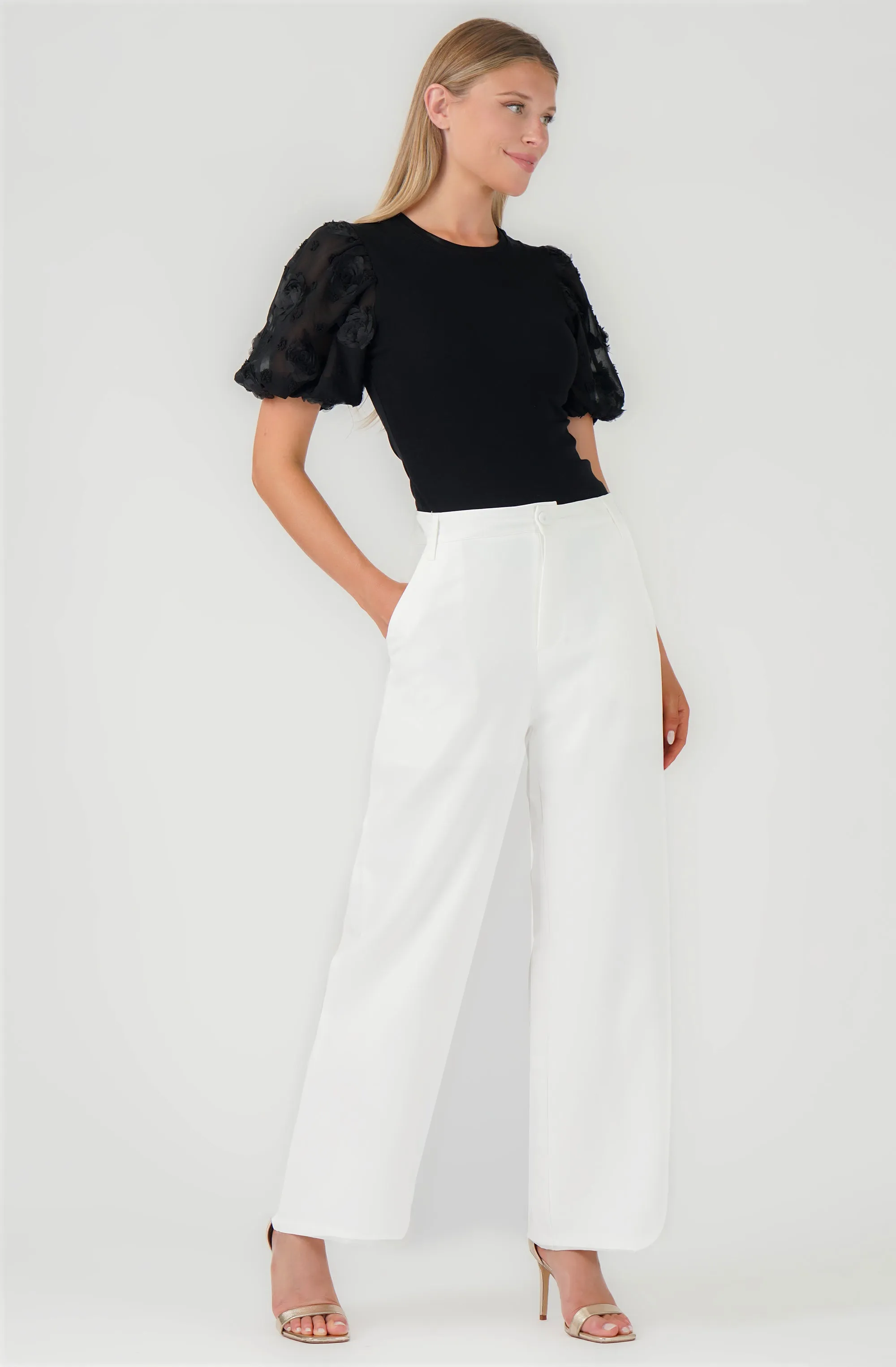 Wide Leg Pant with Gold Belt